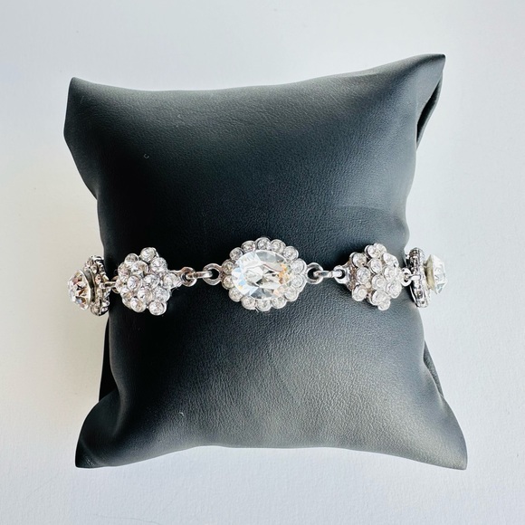 Creations By Georgianni Swarovski Crystal Bracelet - Picture 3 of 10